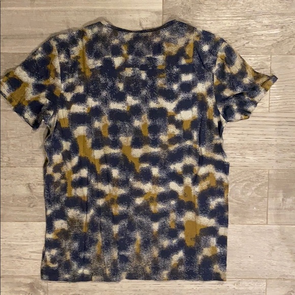 Trendy Blue Hugo Boss T-Shirt - Picture 3 of 3